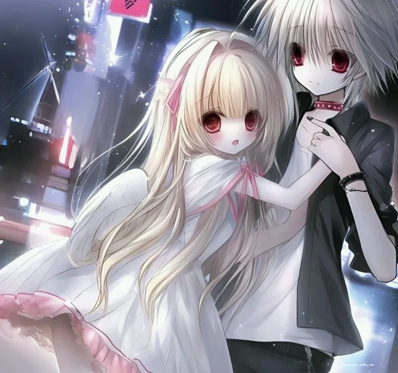 Cặp đôi anime với trang phục độc đáo