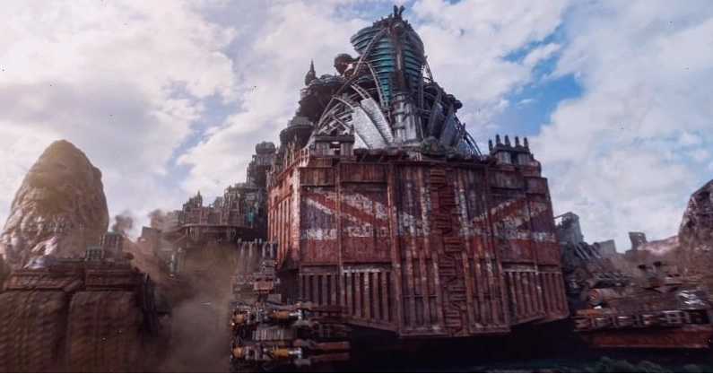 Cuộc đối đầu trên cỗ máy khổng lồ trong phim Mortal Engines