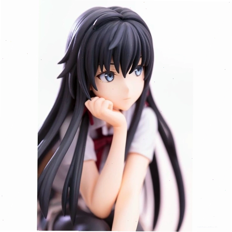 Figure Yukinoshita Yukino với biểu cảm nhẹ nhàng