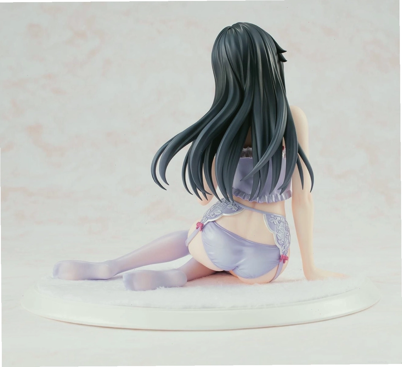Figure Yukinoshita Yukino với phong thái lạnh lùng đặc trưng