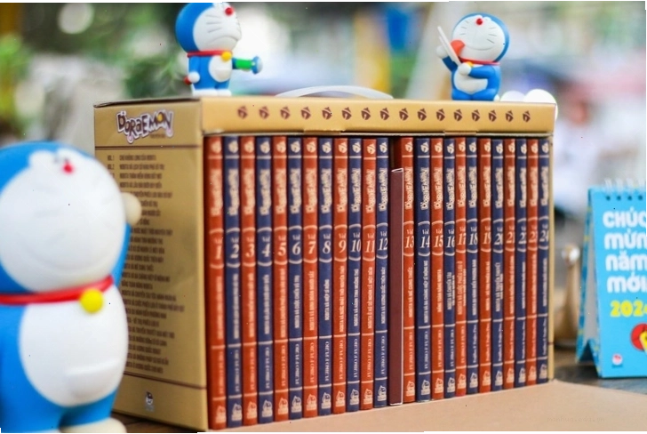 Hộp truyện Doraemon phiên bản đặc biệt