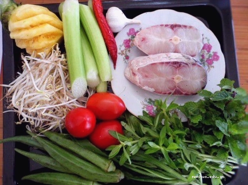 Nguyên liệu nấu canh chua cá lóc được sơ chế sạch sẽ