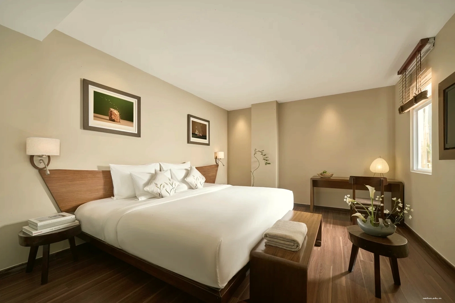 Phòng Symphony Deluxe tại Silverland Sakyo với tầm nhìn thành phố