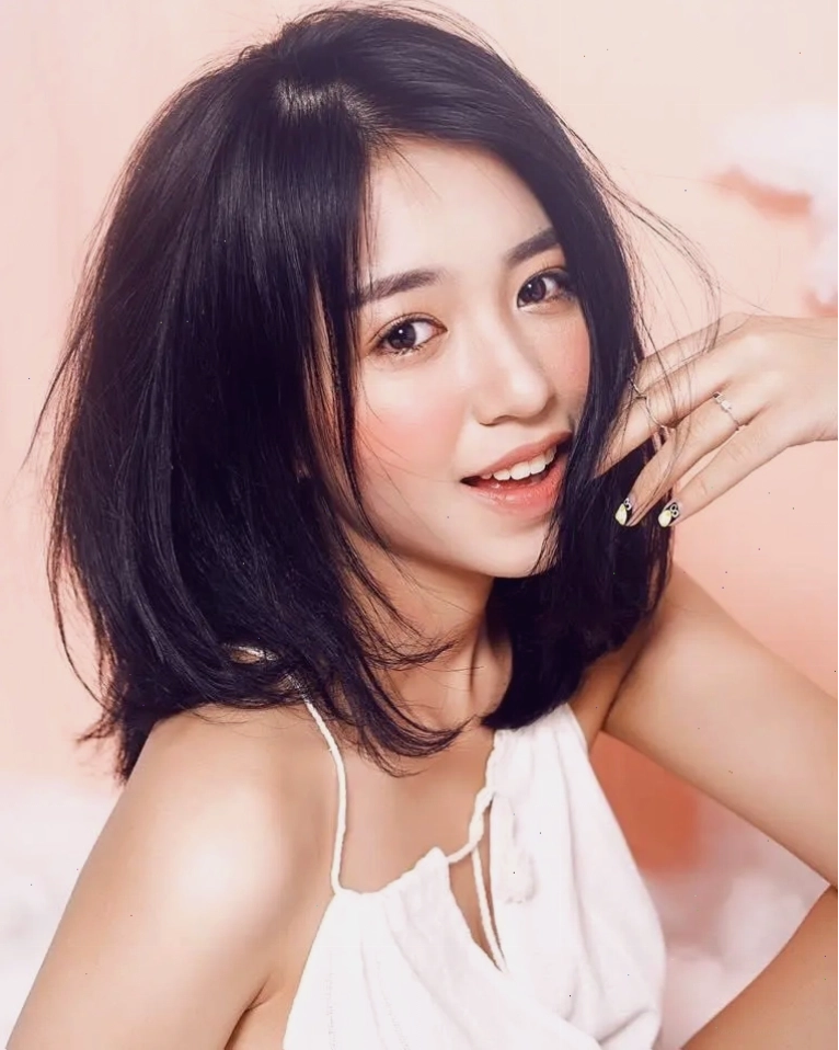Trang điểm mắt ấn tượng