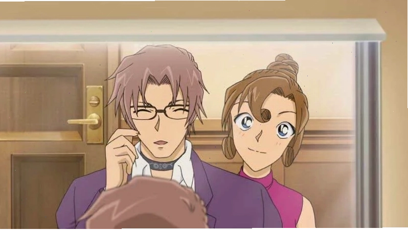Yukiko Kudo hướng dẫn Shuichi Akai cải trang thành Subaru Okiya