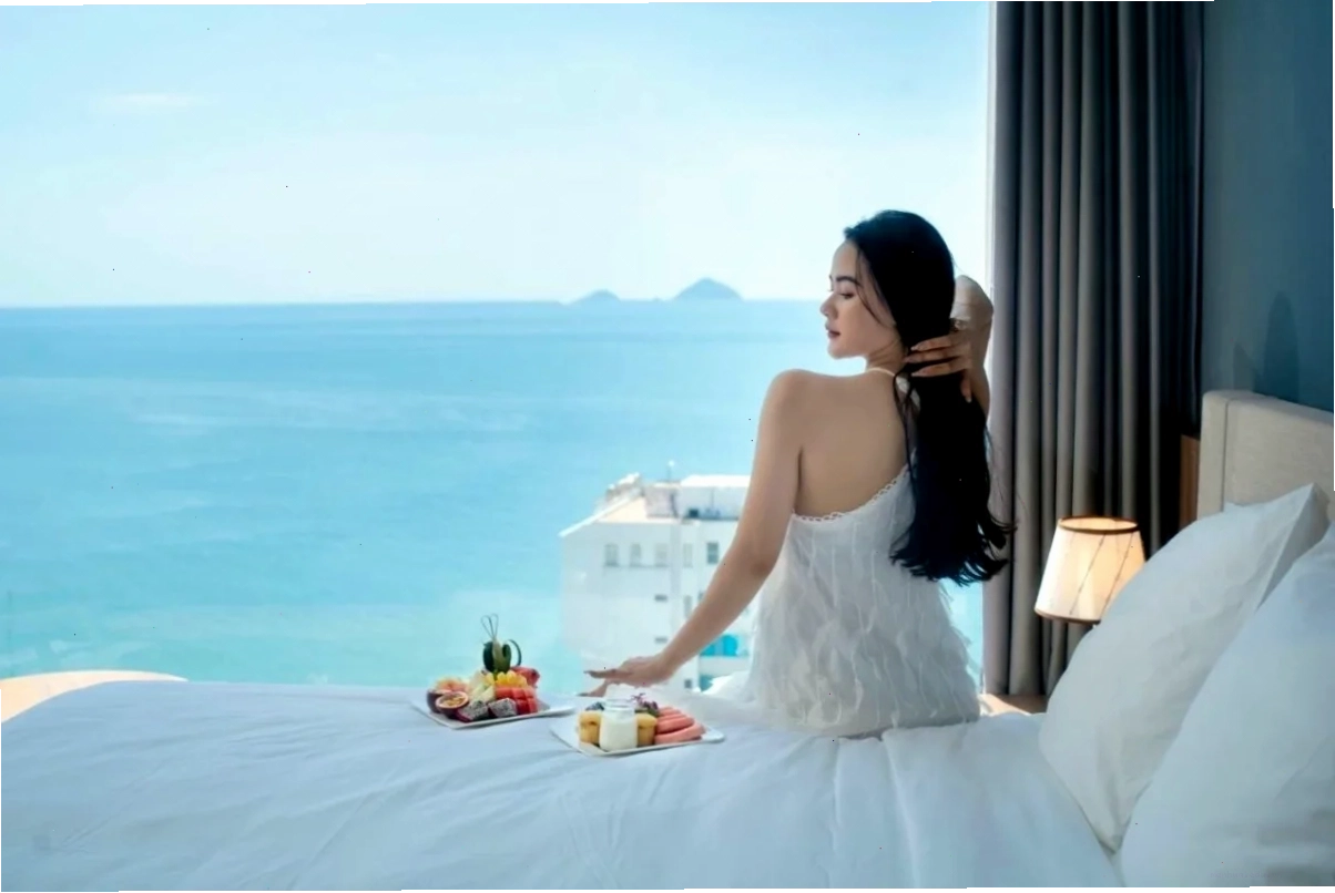Tầm nhìn từ khách sạn Nha Trang view biển đẹp vào buổi bình minh